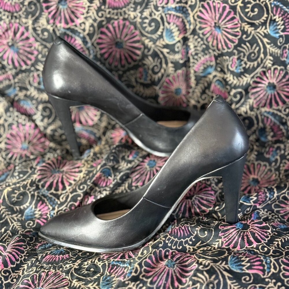 New Clarks Azizi Poppy Black Somerset Leather High Heel Pumps  (Size 9)